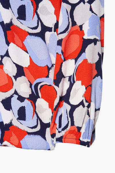 Multikleurige blouse van Tom Tailor, met abstract patroon in tinten rood, blauw en wit.