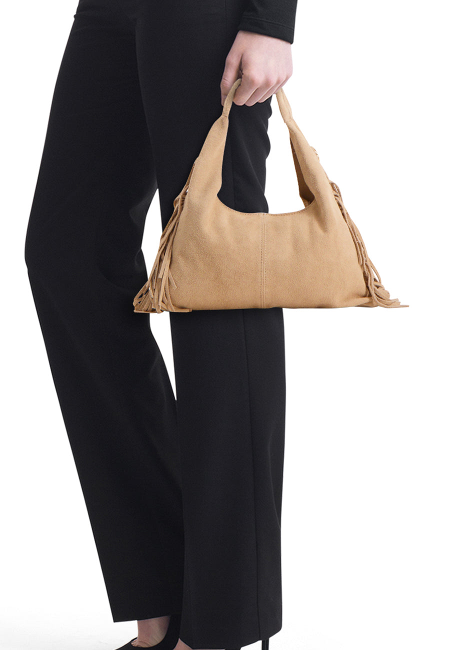 Beige suède schoudertas van Access, met franjedetails.