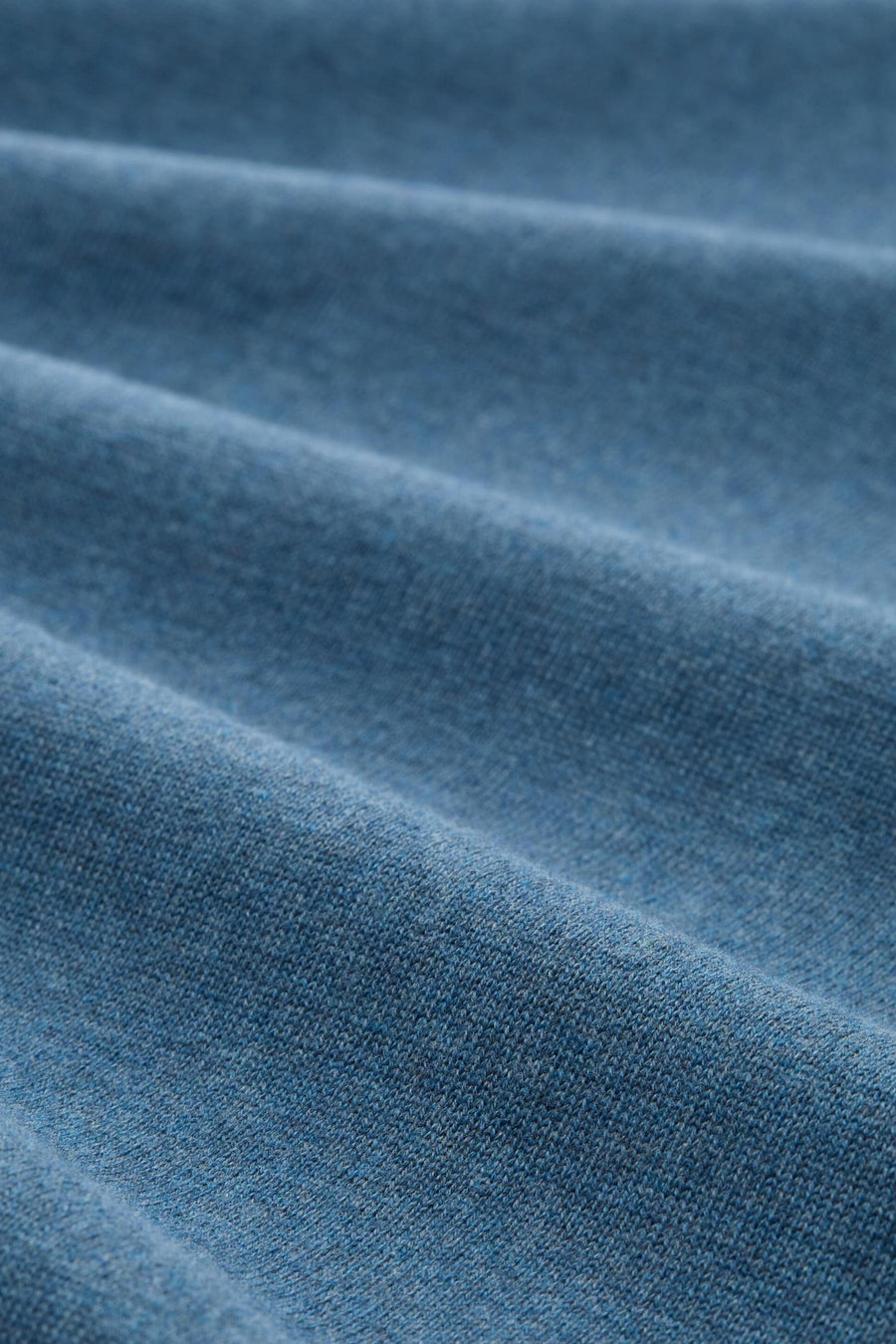 Ronde hals trui van Tom Tailor in het blauw, met getextureerd breisel en delicate plooien.
