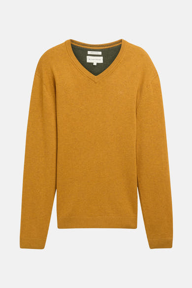 Pull à col rond ocre de Tom Tailor, en maille fine, avec encolure en V.
