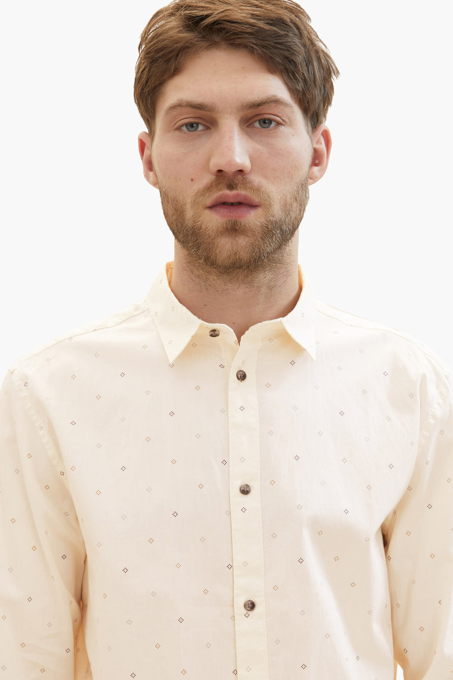 Ecru overhemd met lange mouwen van Tom Tailor, met een discreet patroon, zichtbare knopen.