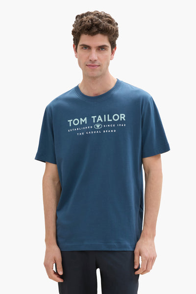T-shirt à manches courtes bleu de Tom Tailor, avec un imprimé graphique sur le devant.