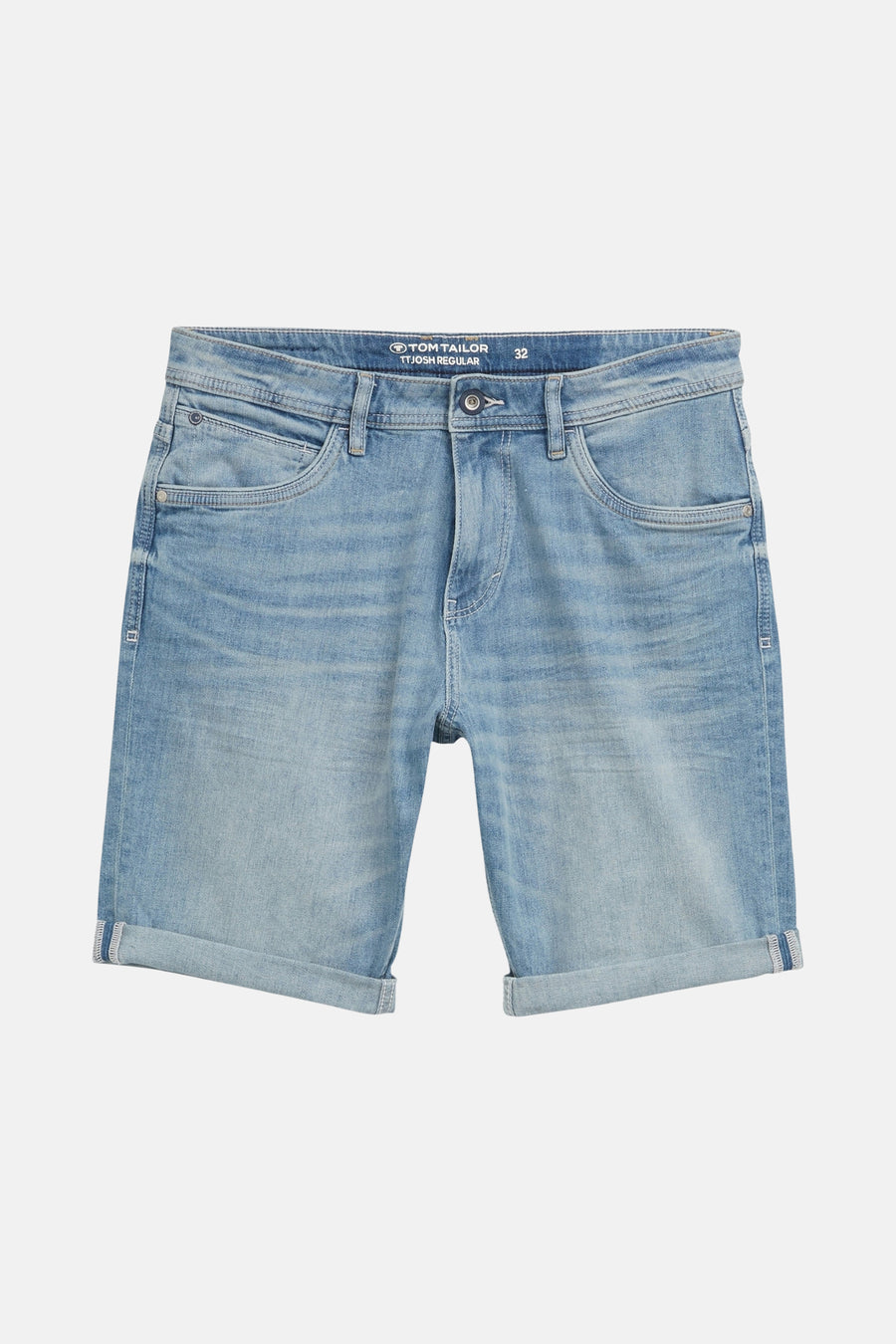 Short en denim bleu clair de Tom Tailor, avec ourlets roulés.