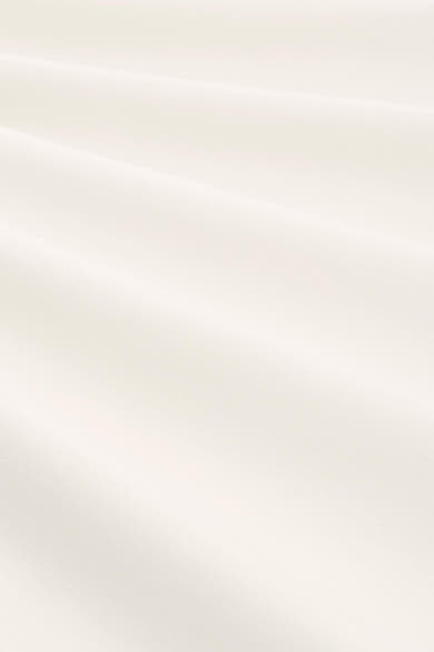Witte Tom Tailor bodywarmer, van getextureerde stof met subtiele golvingen, casual en elegante stijl.