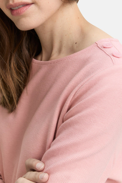 Sweat rose de Tom Tailor, à col rond, avec boutons décoratifs sur l'épaule.