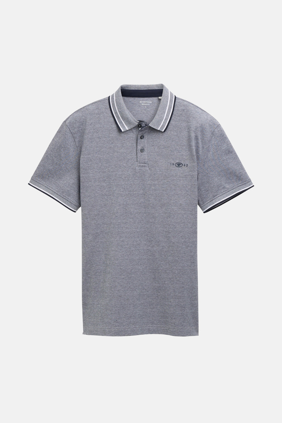 Blauw poloshirt met korte mouwen van Tom Tailor, met contrasterende strepen op de kraag en mouwen, en een discreet logo.