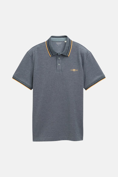 Blauw poloshirt met korte mouwen van Tom Tailor, met contrasterende strepen op de kraag en mouwen, geborduurd logo.