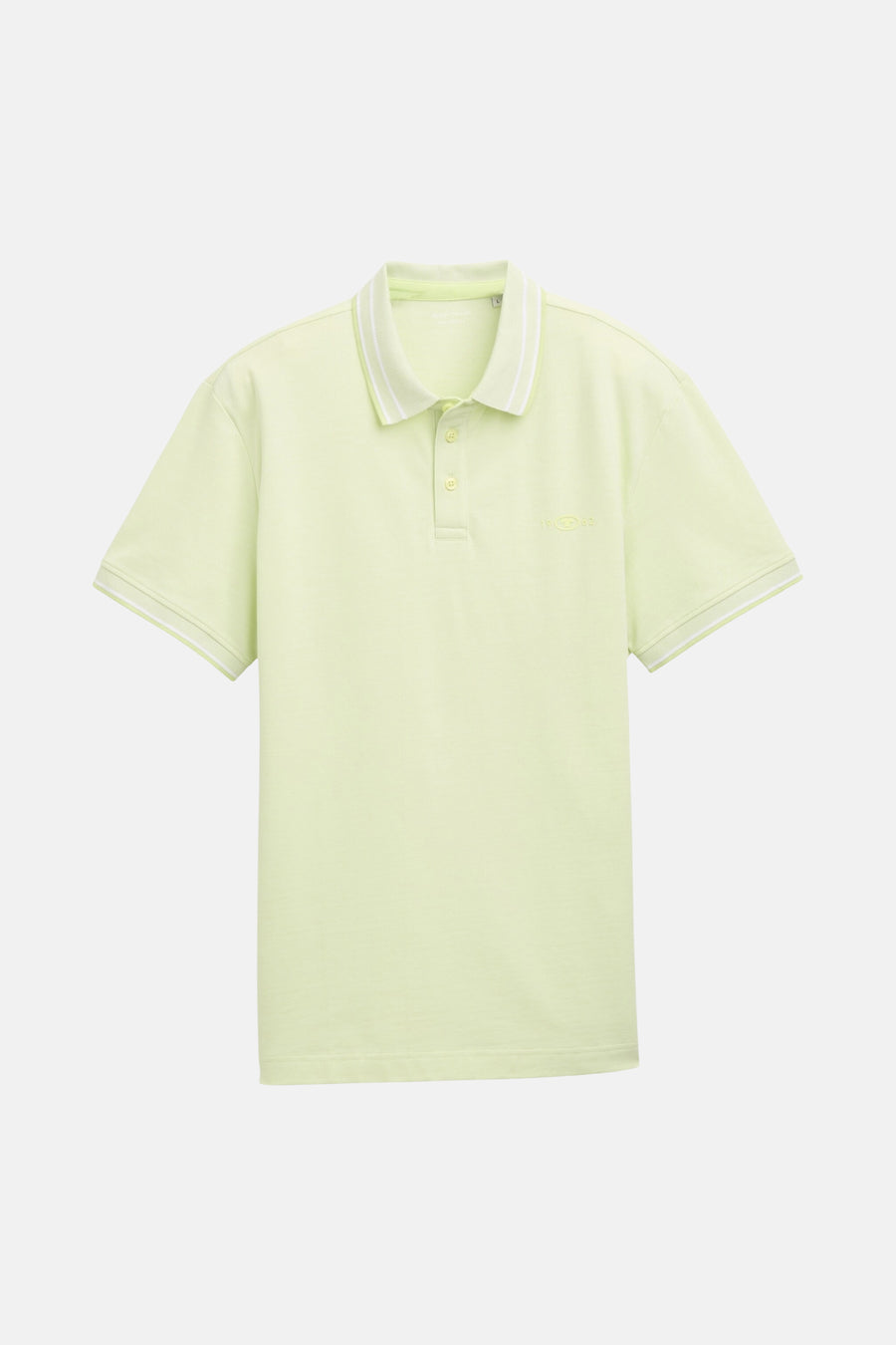 Groen poloshirt met korte mouwen van Tom Tailor, met witte randen aan de kraag en mouwen.