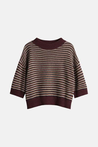 Pull à col rond marron par OPUS, à rayures horizontales beige et marron clair.