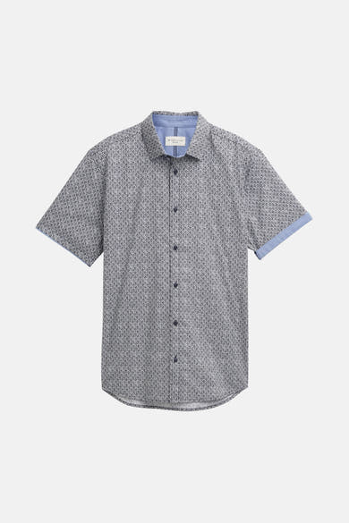 Blauw overhemd met korte mouwen van Tom Tailor, met een subtiel printpatroon en contrasterende afwerkingen aan de mouwen en kraag.