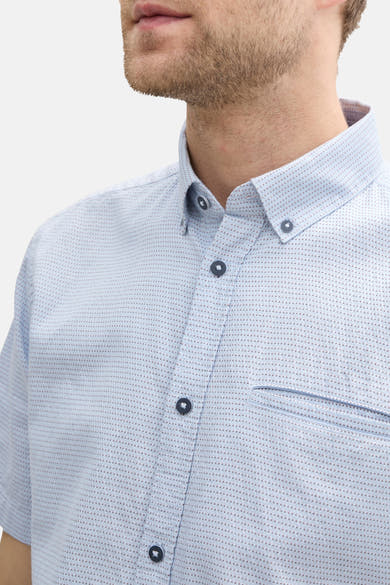 Blauwe blouse met korte mouwen van Tom Tailor, met een subtiel stippenpatroon en een borstzak.
