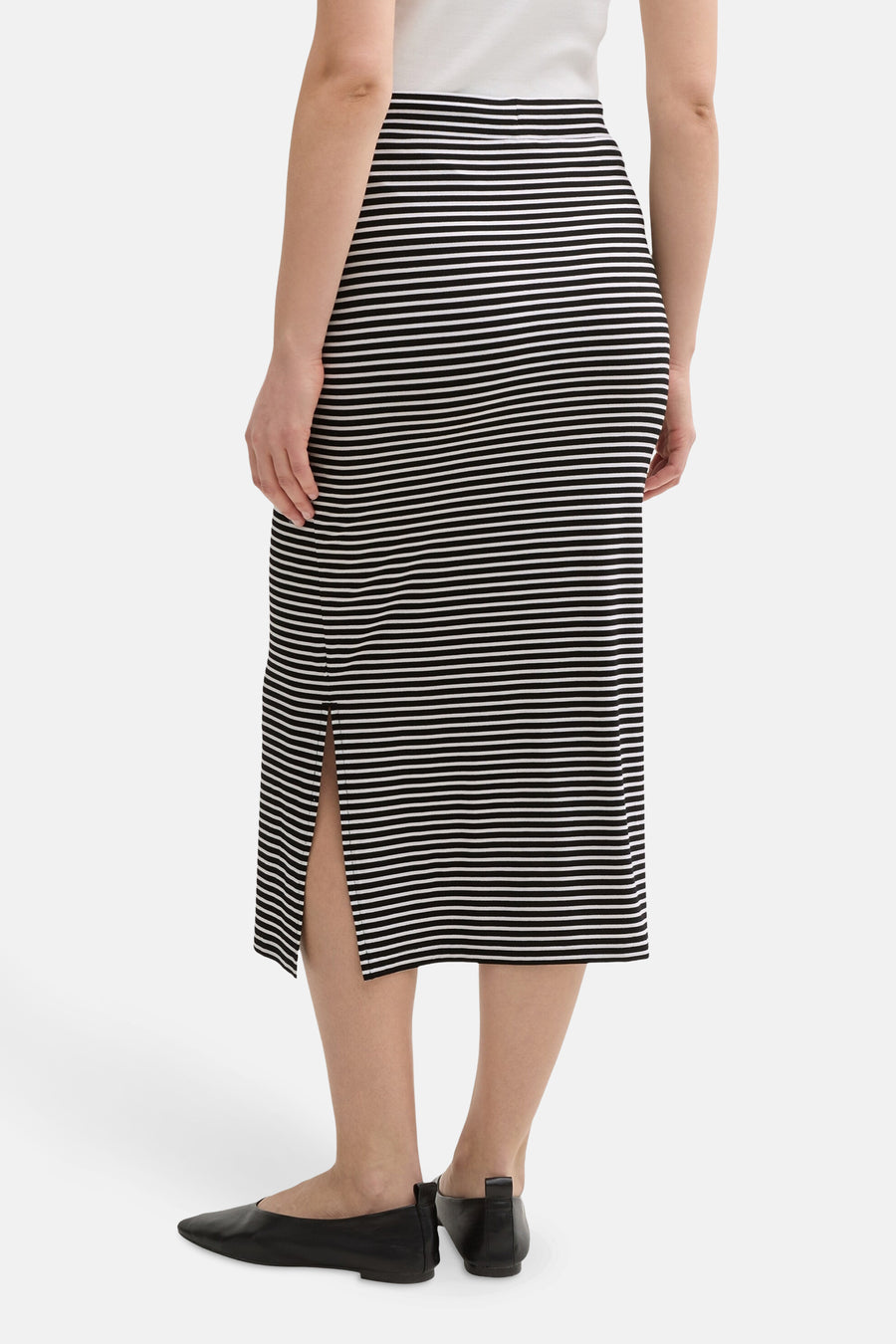 Zwarte midi-rok met strepen van Tom Tailor, met split aan de zijkant.