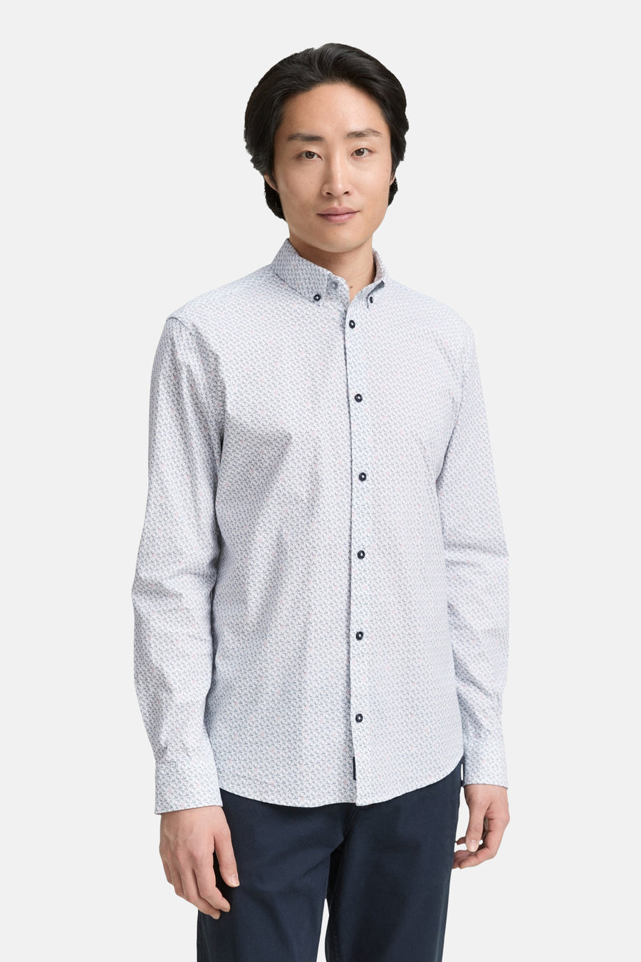 Multikleurig overhemd met lange mouwen van Tom Tailor met een print op een witte achtergrond.