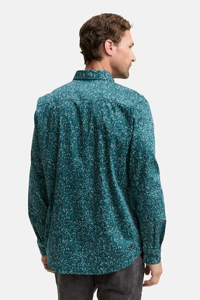 Chemise à manches longues verte de Tom Tailor, avec un motif tacheté blanc, vue de dos.