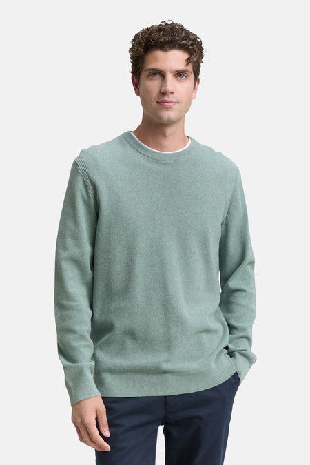 Groene trui met ronde hals van Tom Tailor, met een fijne textuur en een witte ronde hals.