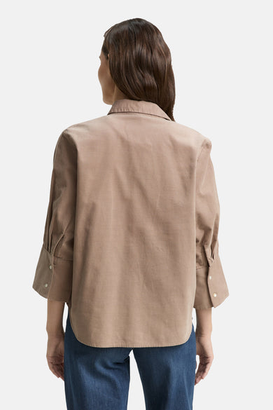 Losjes vallend corduroy overhemd blouse