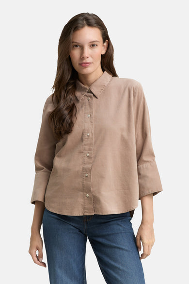 Losjes vallend corduroy overhemd blouse
