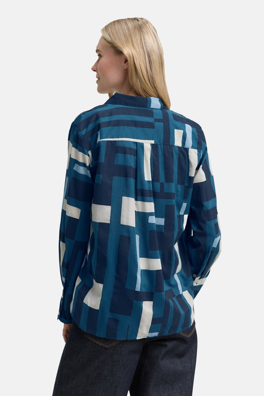 Multikleurig overhemd met lange mouwen van Tom Tailor, met een abstract blauw-wit geometrisch patroon.