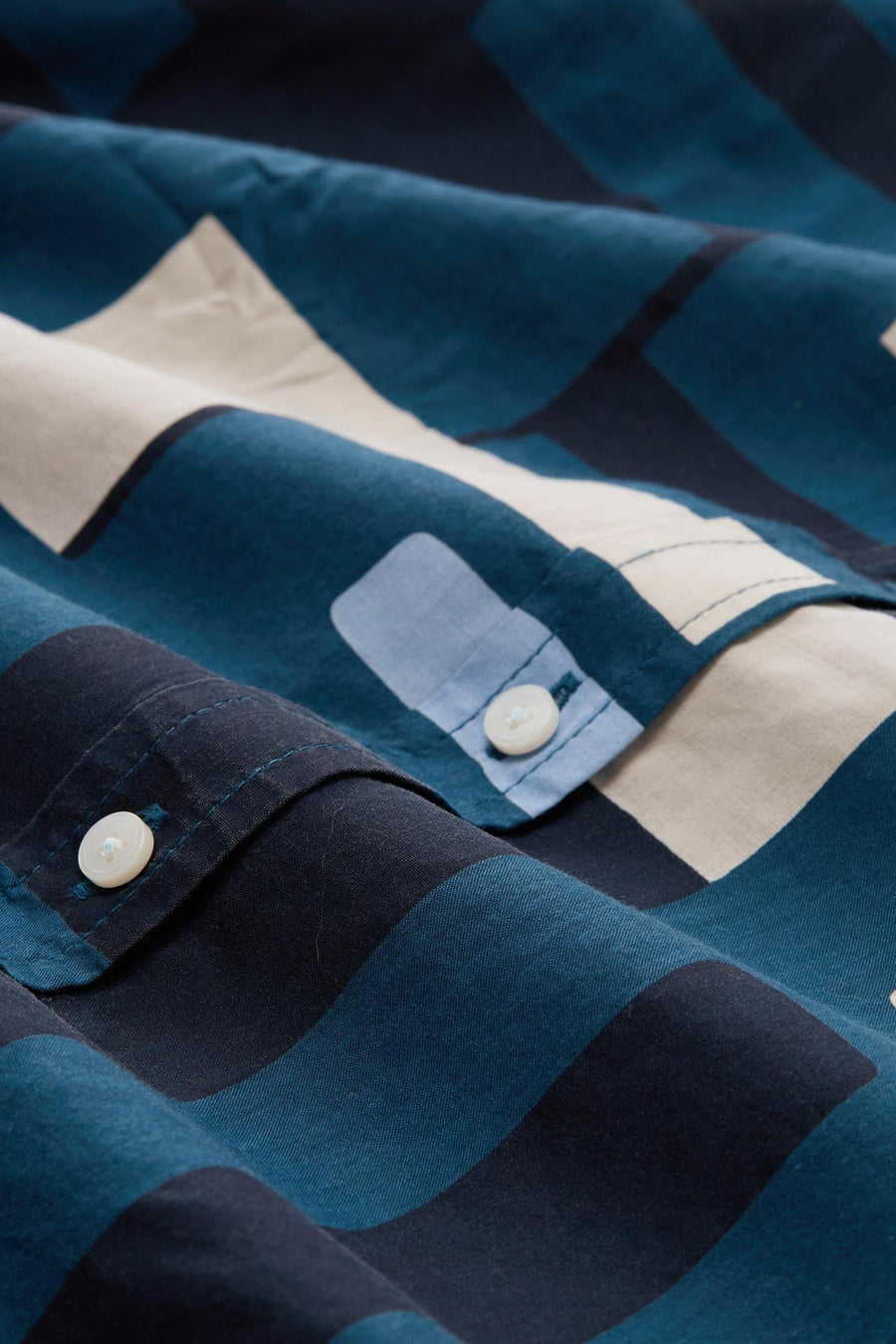 Multikleurig overhemd met lange mouwen van Tom Tailor, met grafisch strepenpatroon en knoopsluiting.