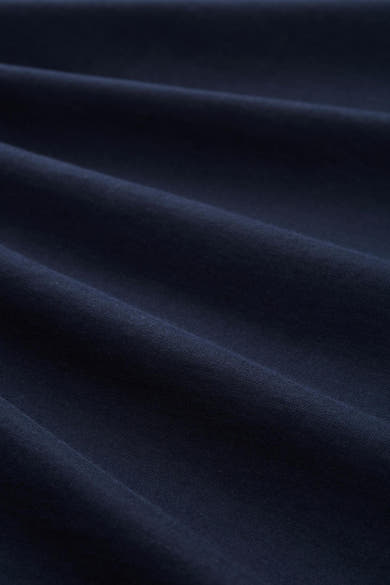 Marineblauw T-shirt met korte mouwen van Tom Tailor, subtiele textuur met zachte plooien.