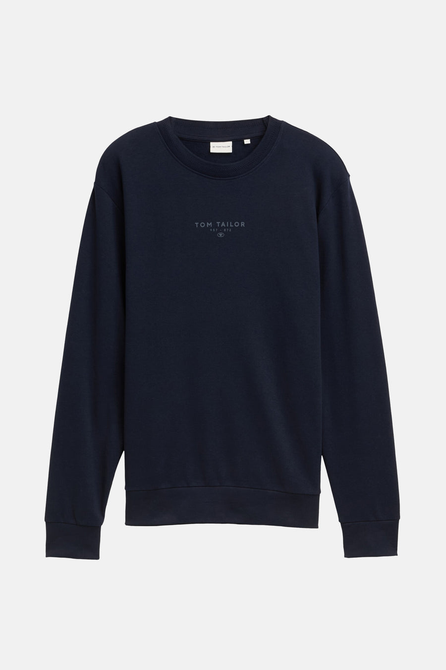 Donkerblauwe rondehals trui van Tom Tailor, met een klein logo gecentreerd op de borst.