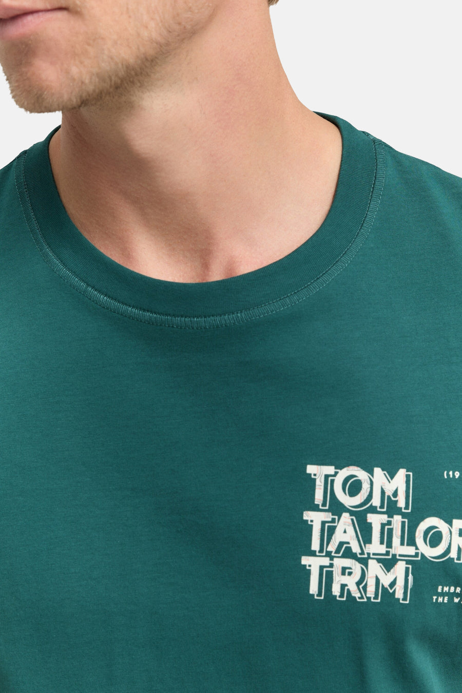 Groen T-shirt met korte mouwen van Tom Tailor, met een moderne grafische print op de voorkant.