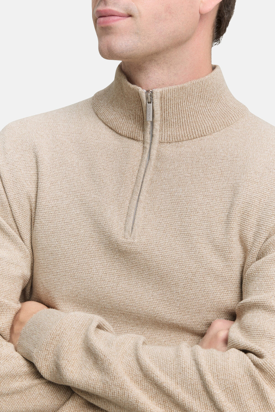 Beige ronde hals trui van Tom Tailor met gedeeltelijke ritssluiting en gebreide textuur.