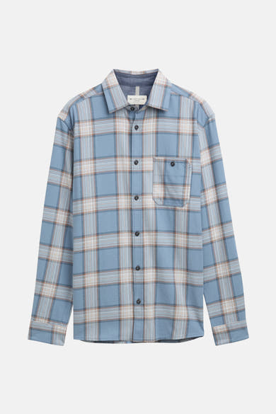 Chemise à manches longues bleue à carreaux par Tom Tailor, avec une poche poitrine et des boutons foncés.
