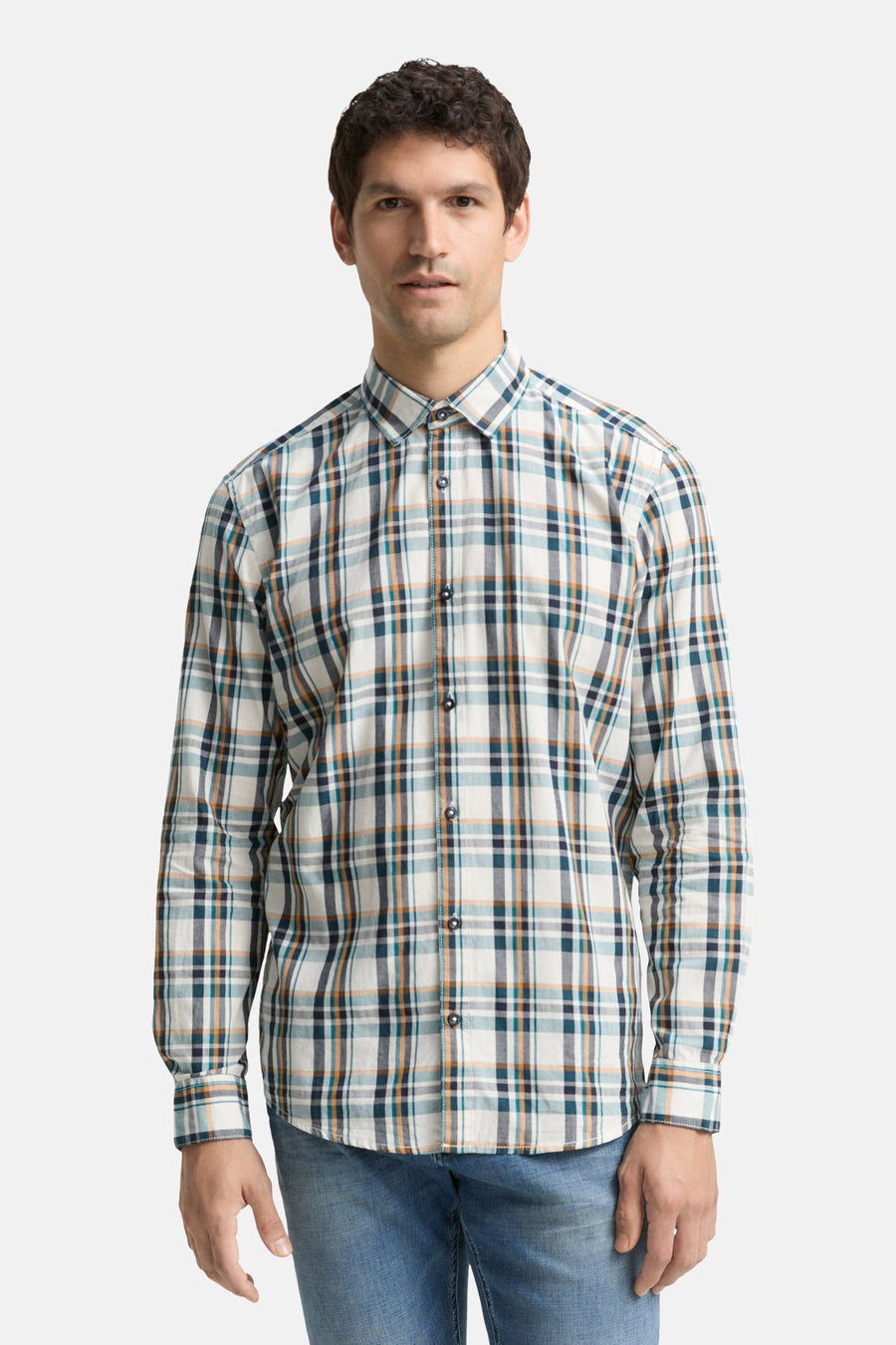 Chemise à manches longues multicolore de Tom Tailor avec motif à carreaux et boutons foncés.
