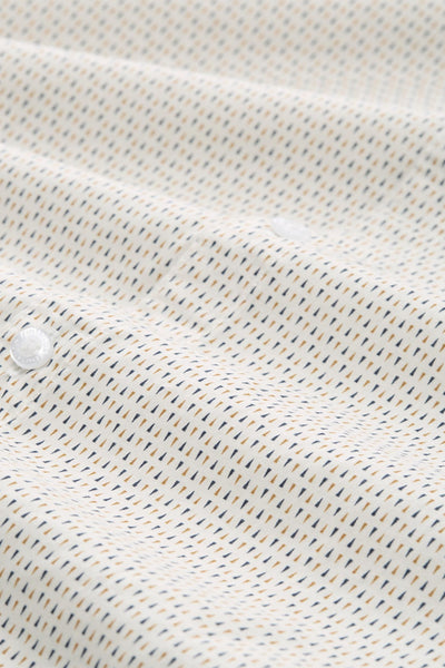Chemise à manches longues multicolore de Tom Tailor, avec motif triangulaire discret et boutons blancs.