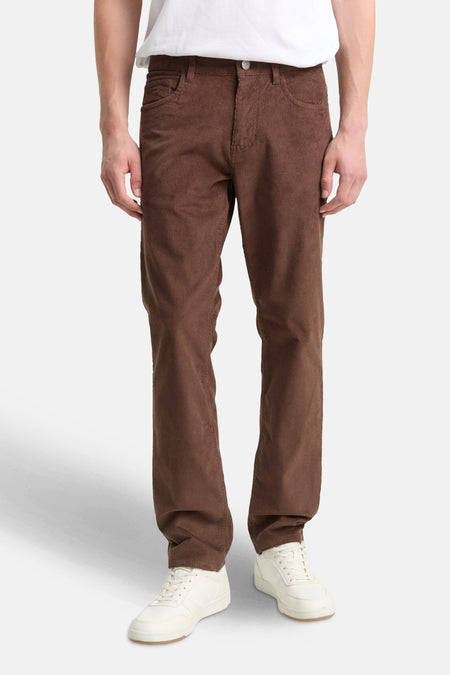Bruine gekleurde corduroy broek van Tom Tailor, met achterzak en geribbelde textuur.