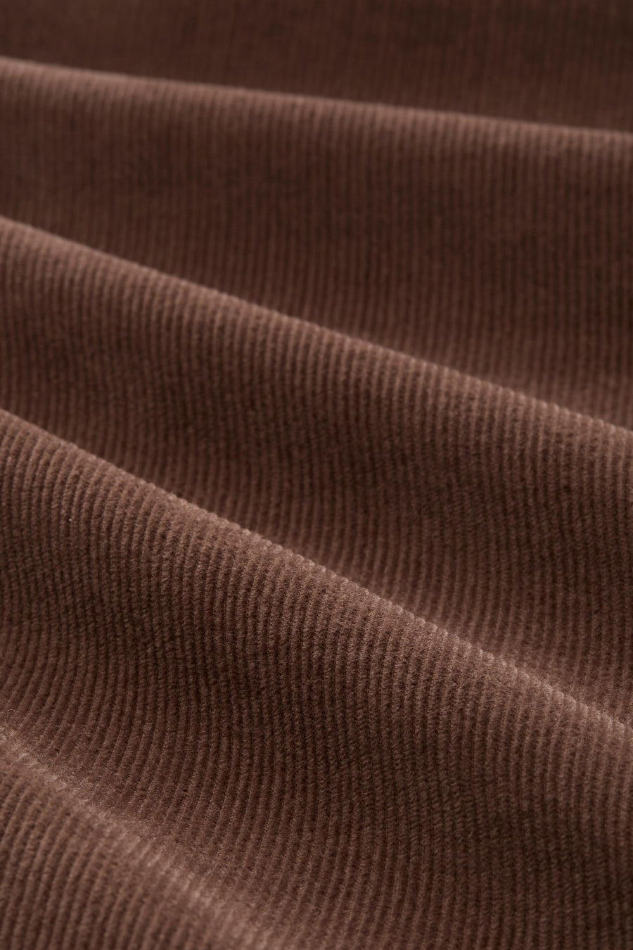 Bruine gekleurde broek van Tom Tailor, van corduroy met zachte plooien en een rijke textuur.