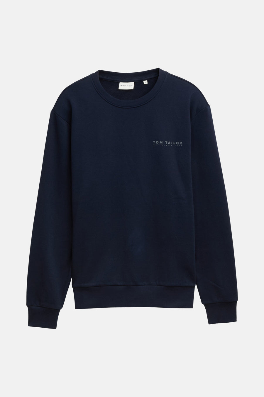 Donkerblauwe sweater van Tom Tailor, met discreet ton-sur-ton logo op de borst.