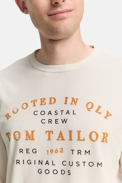 Witte T-shirt met lange mouwen van Tom Tailor, met decoratieve print op de voorkant.