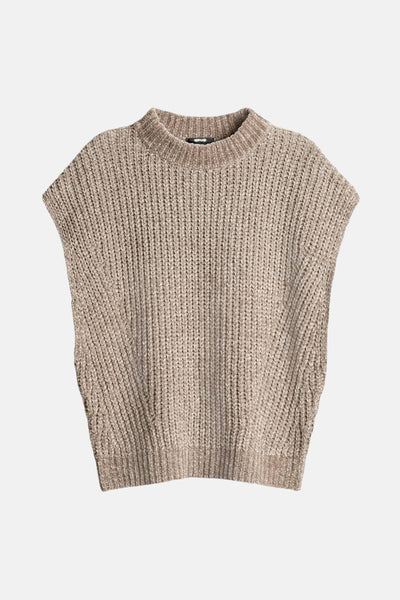 Débardeur taupe en tricot par OPUS, texture côtelée épaisse et col montant.