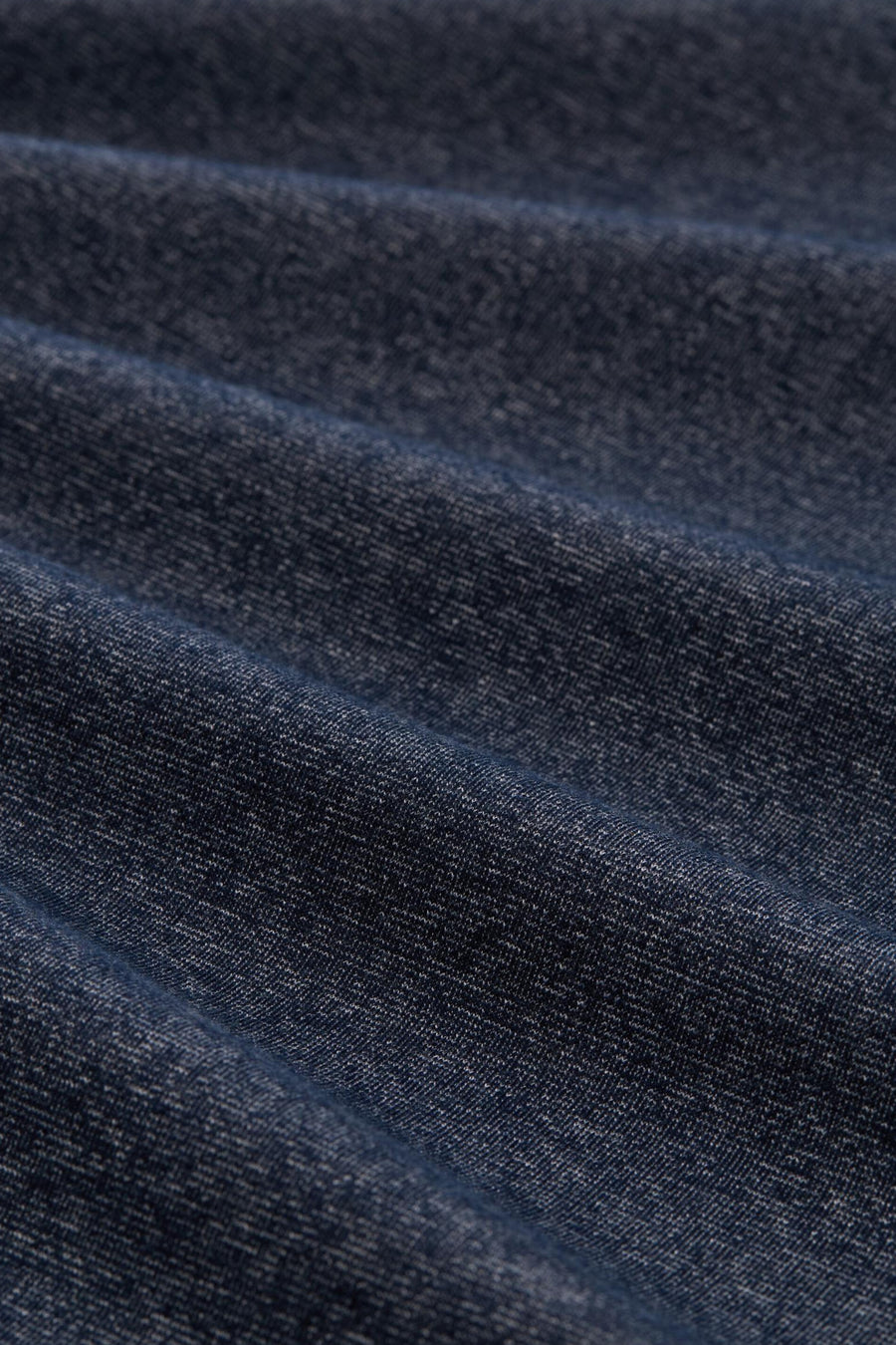 Blauwe Tom Tailor bodywarmer, van getextureerde stof met delicate plooien.