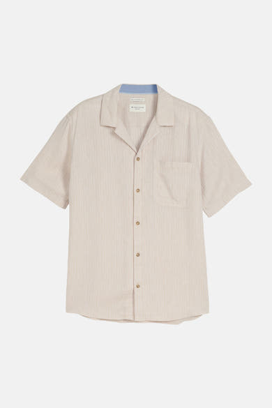 Beige korte mouwen overhemd van Tom Tailor, met fijne verticale strepen, met cubaanse kraag en borstzak, van linnen.