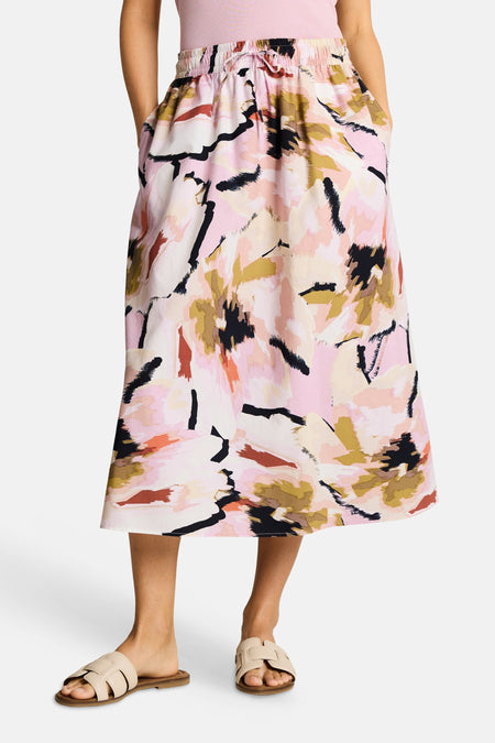 Jupe 3/4 multicolore de Tom Tailor avec motif coups de pinceau abstraits, taille élastiquée et poches.