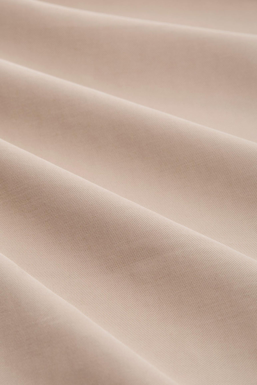 Pantalon taupe de Tom Tailor en tissu finement texturé avec des plis doux.