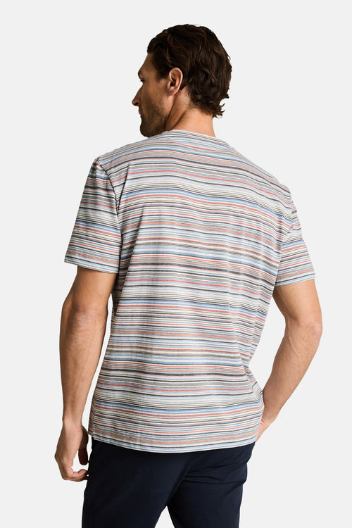 T-shirt à rayures multicolores de Tom Tailor, avec col rond et manches courtes.