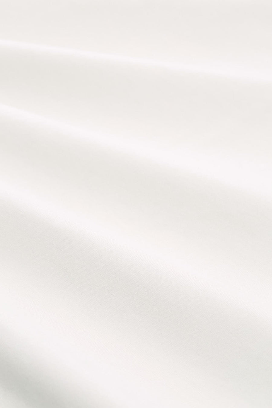 T-shirt blanc de Tom Tailor, textile uni avec un subtil jeu de plis.