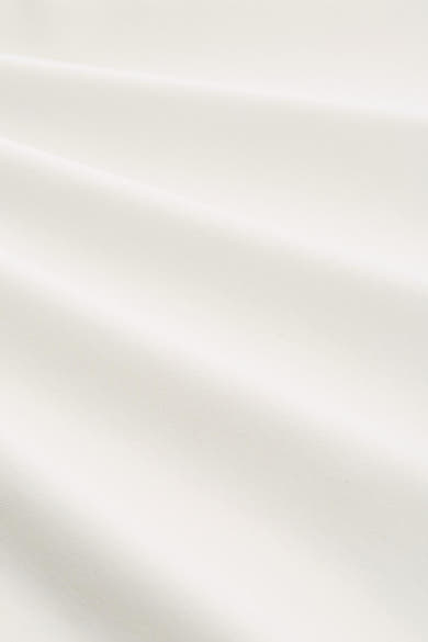 Wit Tom Tailor blouse van gladde, licht gekreukte stof.