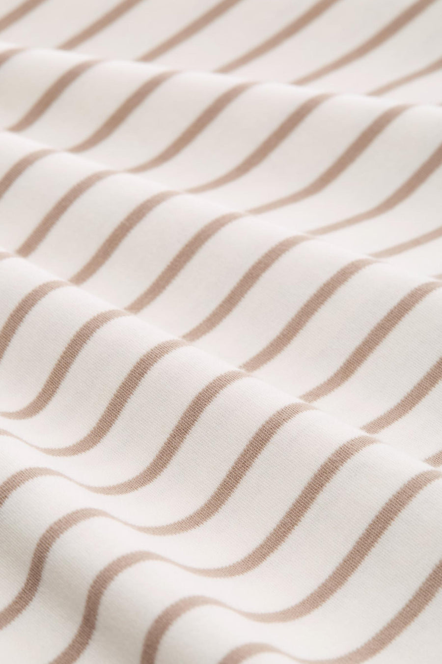 Multikleur T-shirt met korte mouwen van Tom Tailor, met beige en witte strepenprint en geplooide textuur.