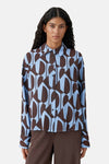 Blouse à manches longues multicolore par OPUS avec un imprimé géométrique marron et bleu ciel.