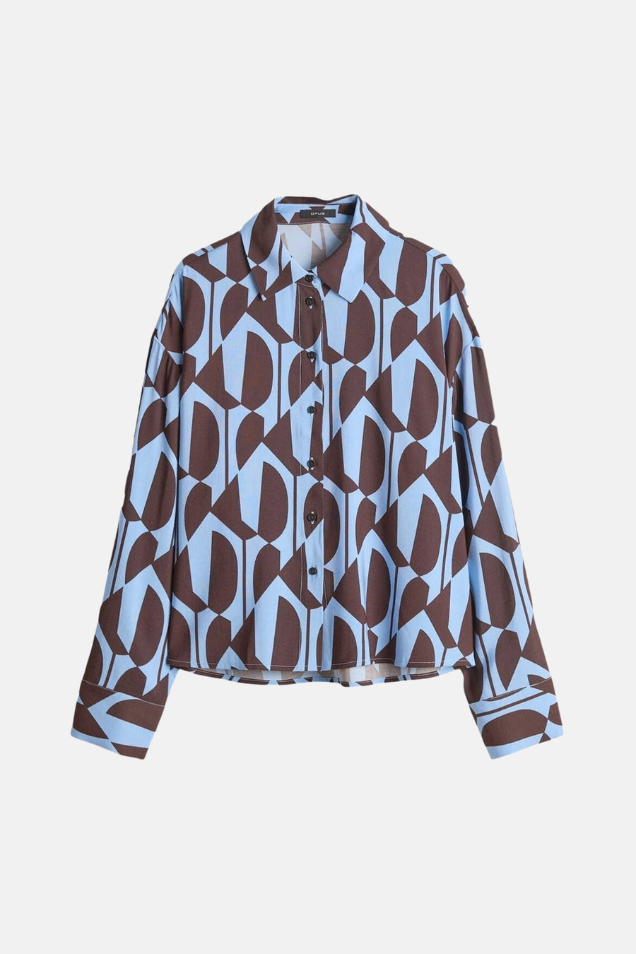 Blouse à manches longues multicolore par OPUS, avec motif géométrique marron et bleu ciel, boutonnée.
