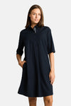 Robe chemise bleu marine de Tom Tailor avec col, patte de boutonnage et poches latérales rehaussées de bandes blanches.