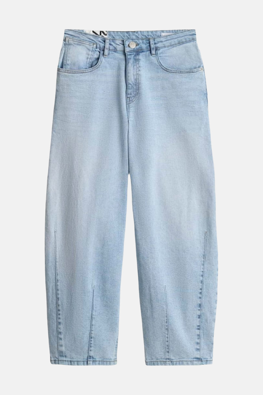 Jean OPUS light blue denim en coton avec coupe droite large, poches avant et coutures visibles.