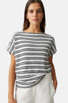 T-shirt blanc rayé noir de OPUS en maille texturée, à col bateau et manches courtes.