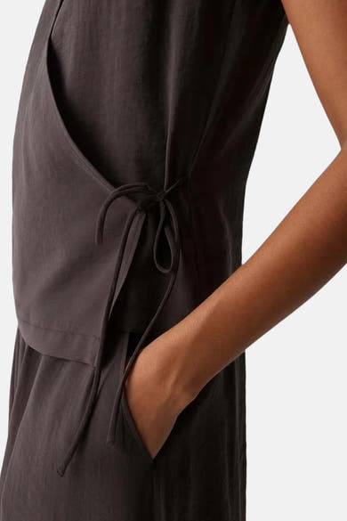 Blouse (zonder mouwen) bruin - OPUS