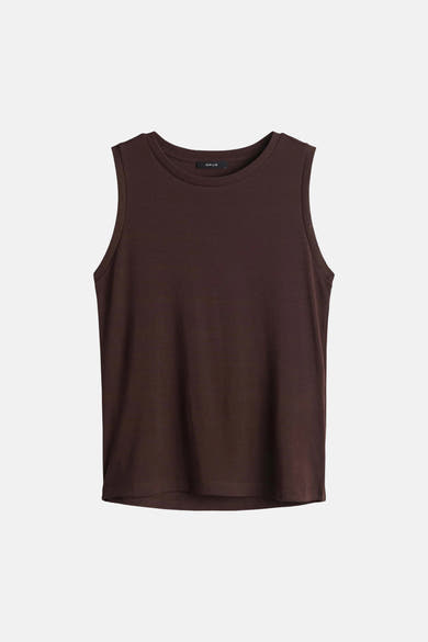 Débardeur marron by OPUS, uni avec une encolure ronde et des emmanchures classiques, sur fond blanc.